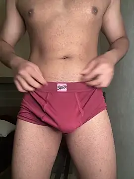 alex-18hot online show from April 7, 2026, 11:37 pm