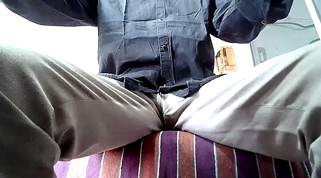 Snapshot of manan28 chatting on December 26, 2024, 9:44 am manan28 online show from December 26, 2024, 9:44 am