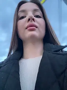 KrisMagnoly online show from April 16, 2026, 5:25 pm