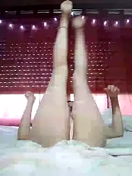 Snapshot of Kleopatracolo chatting on January 6, 2025, 9:54 pm Kleopatracolo online show from January 6, 2025, 9:54 pm