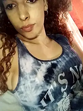 Snapshot of Kleopatracolo chatting on February 14, 2025, 4:41 pm Kleopatracolo online show from February 14, 2025, 4:41 pm