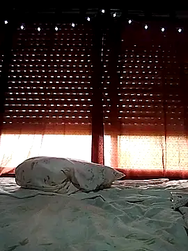 Snapshot of Kleopatracolo chatting on February 16, 2025, 5:04 pm Kleopatracolo online show from February 16, 2025, 5:04 pm