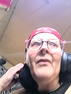 davisdesiresxh online show from November 10, 2025, 3:00 pm