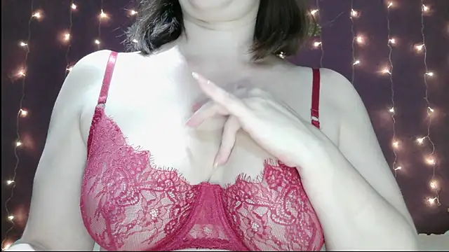 Snapshot of L1saAl1sa chatting on January 14, 2026, 5:24 am L1saAl1sa online show from January 14, 2026, 5:24 am