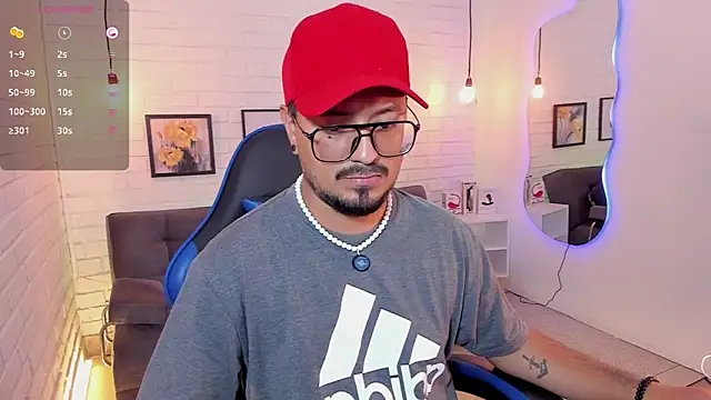 DaviidEvans  online show from September 10, 2025, 12:49 pm