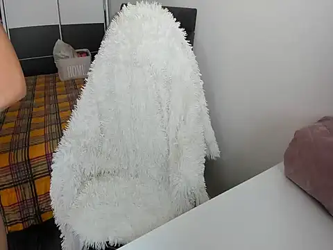 MeliEva online show from November 3, 2025, 9:43 am