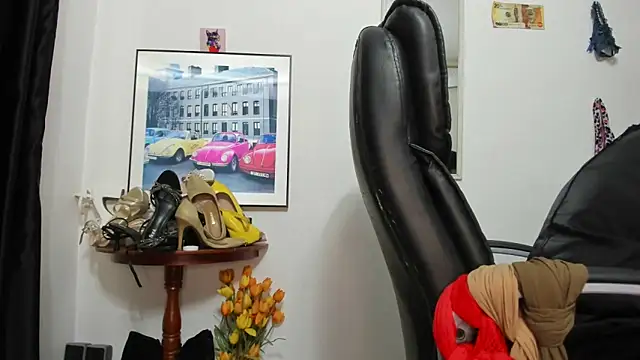 Aries Mature online show from March 18, 2026, 4:21 pm