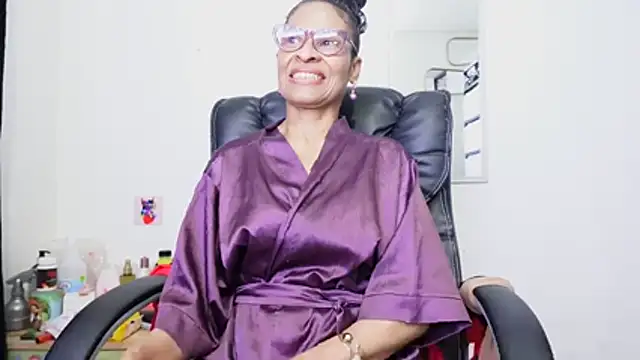 Snapshot of Aries_Mature chatting on June 29, 2026, 12:17 am Aries Mature online show from June 29, 2026, 12:17 am