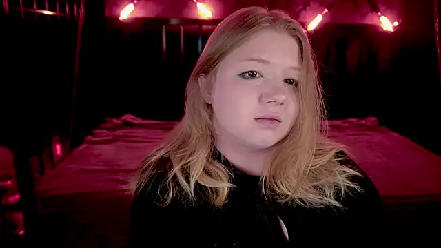 Tinker Belll online show from March 17, 2026, 8:12 pm