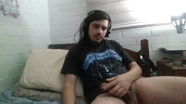 Snapshot of hung_weeb chatting on March 2, 2025, 4:28 am hung weeb online show from March 2, 2025, 4:28 am