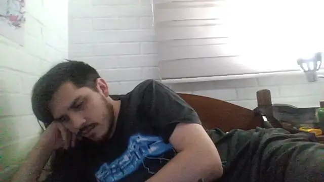 Snapshot of hung_weeb chatting on March 4, 2025, 3:55 am hung weeb online show from March 4, 2025, 3:55 am