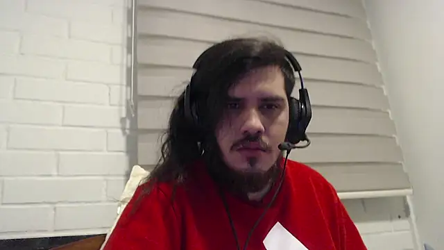 Snapshot of hung_weeb chatting on September 20, 2025, 3:18 am hung weeb online show from September 20, 2025, 3:18 am