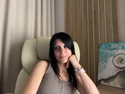 Snapshot of InjaAtHome chatting on July 5, 2026, 6:59 pm InjaAtHome online show from July 5, 2026, 6:59 pm