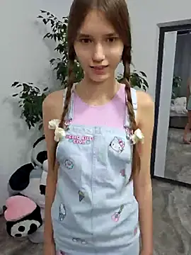 elikako online show from March 21, 2025, 9:56 am