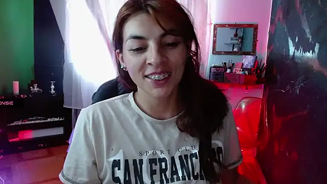 julieth sex1 online show from March 15, 2026, 7:09 pm