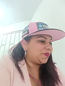 Snapshot of Alyona21 chatting on February 27, 2025, 10:42 pm Alyona21 online show from February 27, 2025, 10:42 pm