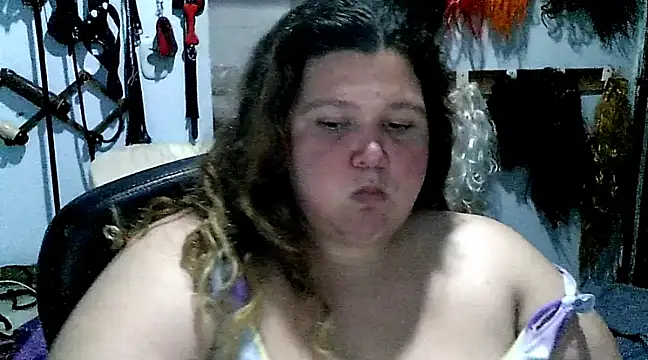 Snapshot of squirt322bbw chatting on February 6, 2025, 12:33 am squirt322bbw online show from February 6, 2025, 12:33 am