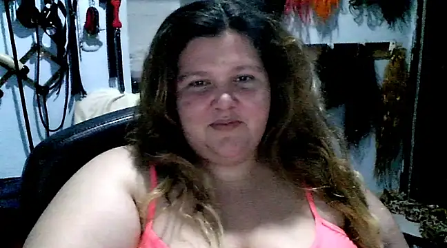 Snapshot of squirt322bbw chatting on February 24, 2025, 1:57 am squirt322bbw online show from February 24, 2025, 1:57 am