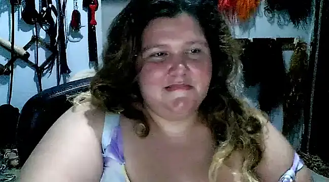 Snapshot of squirt322bbw chatting on February 26, 2025, 3:32 am squirt322bbw online show from February 26, 2025, 3:32 am