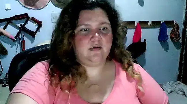 Snapshot of squirt322bbw chatting on March 21, 2025, 3:22 am squirt322bbw online show from March 21, 2025, 3:22 am