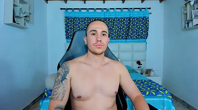 Snapshot of juan__jimenez chatting on February 12, 2025, 2:35 am juan jimenez online show from February 12, 2025, 2:35 am