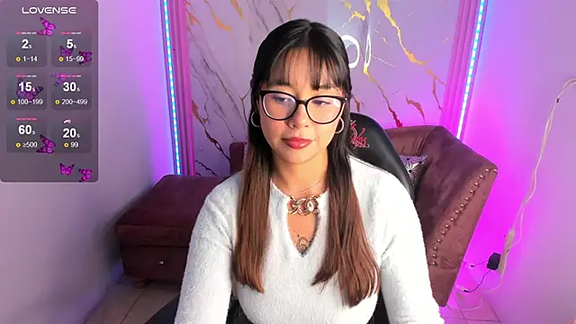 Nasha abby online show from June 3, 2026, 8:14 pm