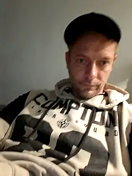 Snapshot of Percy_ohv chatting on September 28, 2025, 11:32 pm Percy ohv online show from September 28, 2025, 11:32 pm