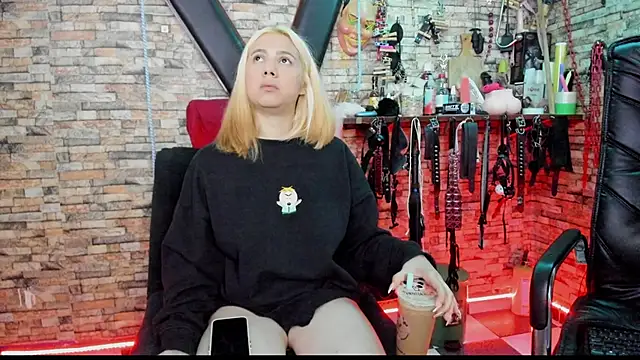 Liltildeman moon online show from September 23, 2025, 2:36 am