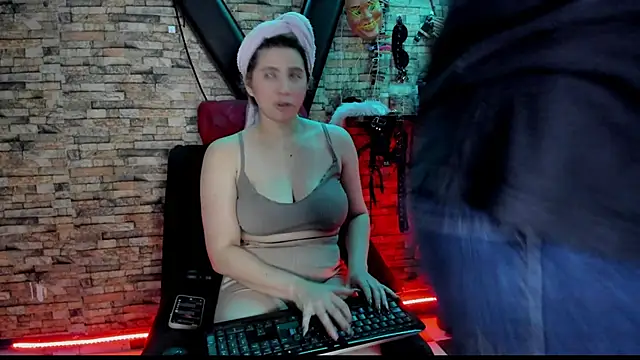 Liltildeman moon online show from November 26, 2025, 3:51 am