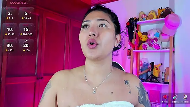 eymy-hadid online show from September 26, 2025, 2:21 pm