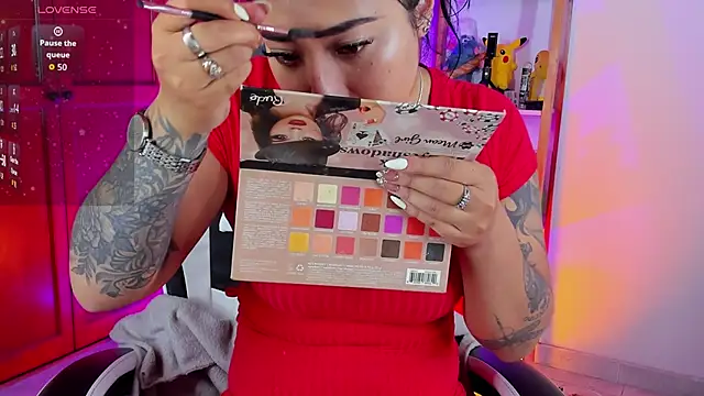 eymy-hadid online show from September 28, 2025, 3:17 pm