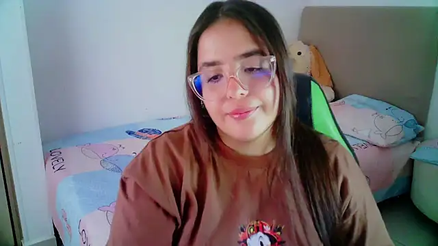 Snapshot of _alicia_z chatting on January 14, 2025, 8:48 pm alicia z online show from January 14, 2025, 8:48 pm