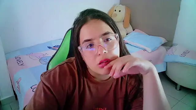 Snapshot of _alicia_z chatting on January 17, 2025, 9:39 pm alicia z online show from January 17, 2025, 9:39 pm