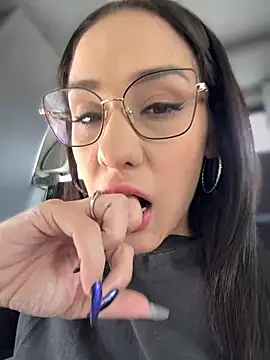   IRIS   online show from September 16, 2025, 2:29 pm