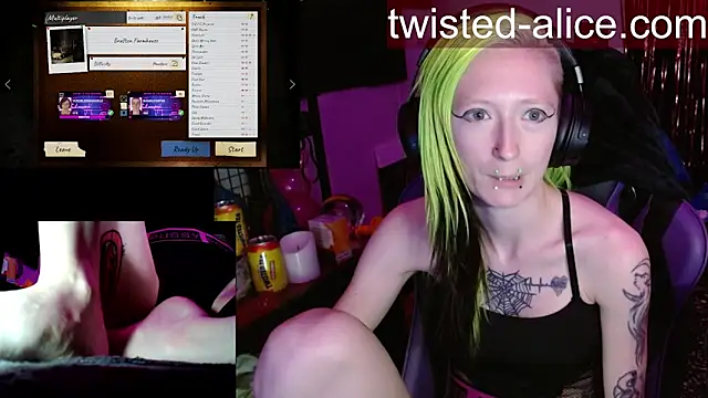 alicewonder09 online show from April 15, 2026, 2:51 am