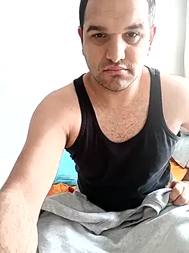 Snapshot of canakbulak00 chatting on February 14, 2025, 10:17 am canakbulak00 online show from February 14, 2025, 10:17 am