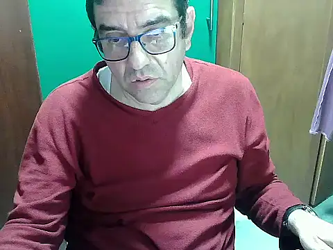 Snapshot of FernandoReuterG chatting on October 14, 2025, 2:56 am FernandoReuterG online show from October 14, 2025, 2:56 am