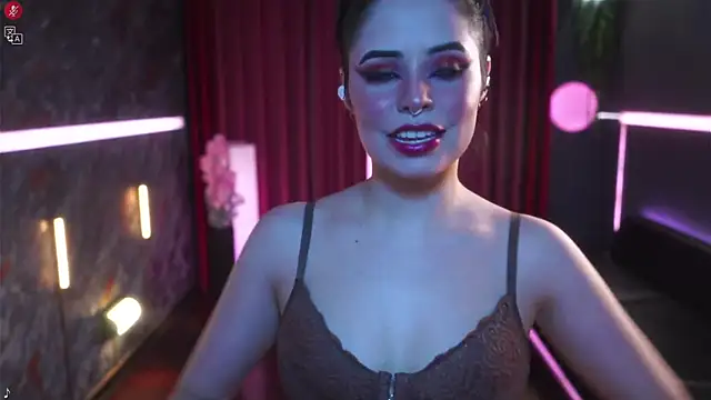 Snapshot of alessa_goreng chatting on December 7, 2024, 7:49 am alessa goreng online show from December 7, 2024, 7:49 am