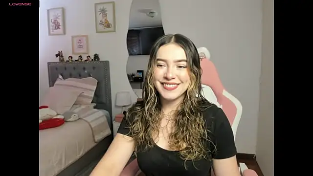 Snapshot of samysweet_8 chatting on January 18, 2025, 1:29 pm samysweet 8 online show from January 18, 2025, 1:29 pm