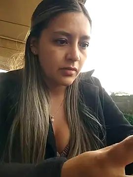 alana 69 online show from April 14, 2026, 9:10 pm