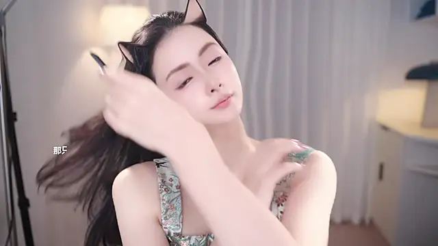 Snapshot of Ocean--Lili chatting on November 8, 2025, 2:17 pm Ocean--Lili online show from November 8, 2025, 2:17 pm