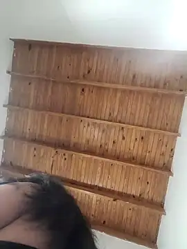 Snapshot of ZaraHoney chatting on February 21, 2025, 3:34 am ZaraHoney online show from February 21, 2025, 3:34 am