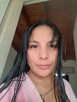 Snapshot of ZaraHoney chatting on March 1, 2025, 8:10 pm ZaraHoney online show from March 1, 2025, 8:10 pm