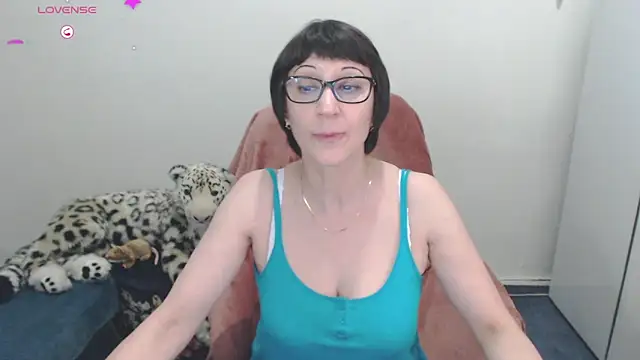 Snapshot of Ammillia chatting on February 12, 2025, 7:23 am Ammillia online show from February 12, 2025, 7:23 am