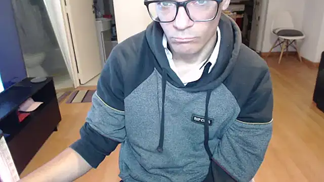 guachin hunk online show from May 8, 2026, 4:29 am