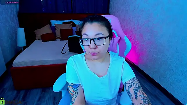 Snapshot of gentle_muse chatting on October 2, 2025, 9:33 pm gentle muse online show from October 2, 2025, 9:33 pm