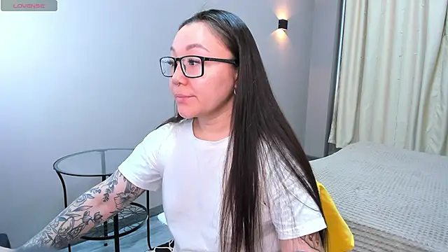 Snapshot of gentle_muse chatting on February 3, 2026, 12:20 am gentle muse online show from February 3, 2026, 12:20 am