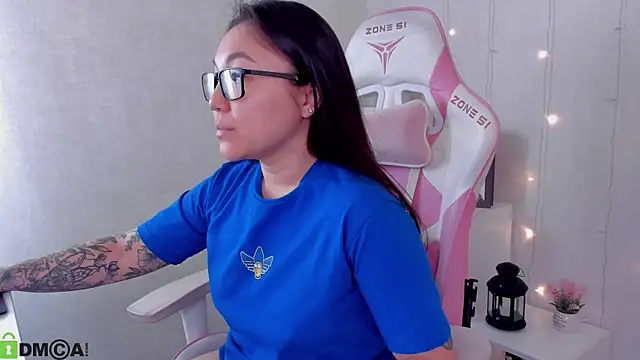 Snapshot of gentle_muse chatting on February 19, 2026, 12:06 am gentle muse online show from February 19, 2026, 12:06 am