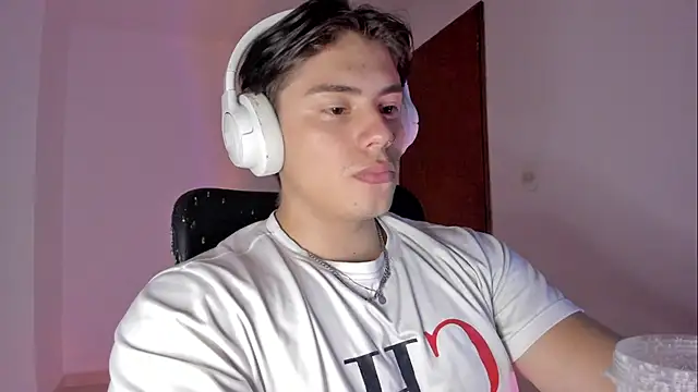 Giordano Russo online show from February 15, 2026, 9:22 pm