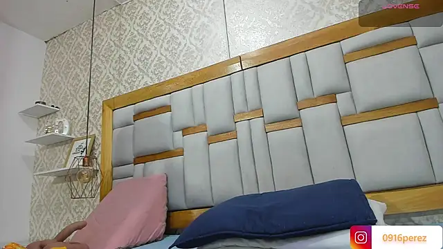 Snapshot of _kaarla_ chatting on October 10, 2025, 7:13 pm kaarla online show from October 10, 2025, 7:13 pm